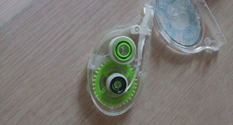 修正带坏了怎么修